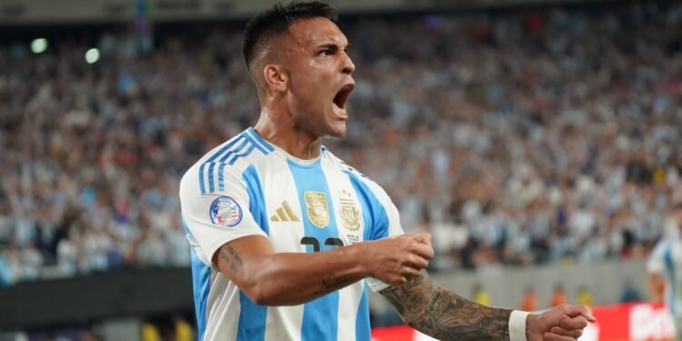 La Selección Argentina superó a Chile y está en cuartos de la Copa América