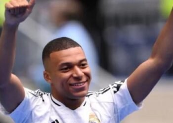 La tremenda presentación de Kylian Mbappé en Real Madrid con un Bernabéu lleno: “Voy a dar la vida”