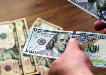 El Gobierno se prepara para pagar más importaciones en octubre y busca blindar las reservas con el blanqueo