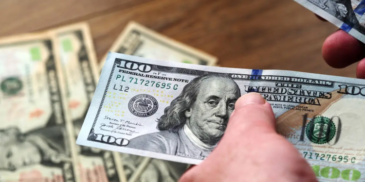 El Gobierno se prepara para pagar más importaciones en octubre y busca blindar las reservas con el blanqueo