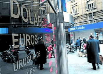 Mercados Hoy: El dólar Blue sigue trepando poco a poco, ya superó los $ 1200