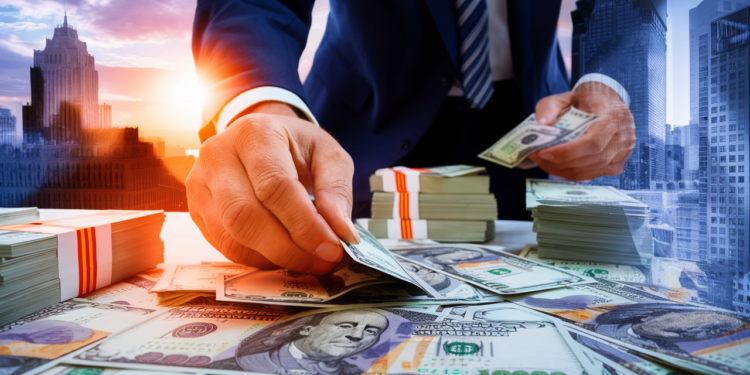 Blanqueo de capitales: Los depósitos han caído en USD 900 millones las empresas están aprovechando la disponibilidad de dólares para reforzar sus fondos a un precio más barato