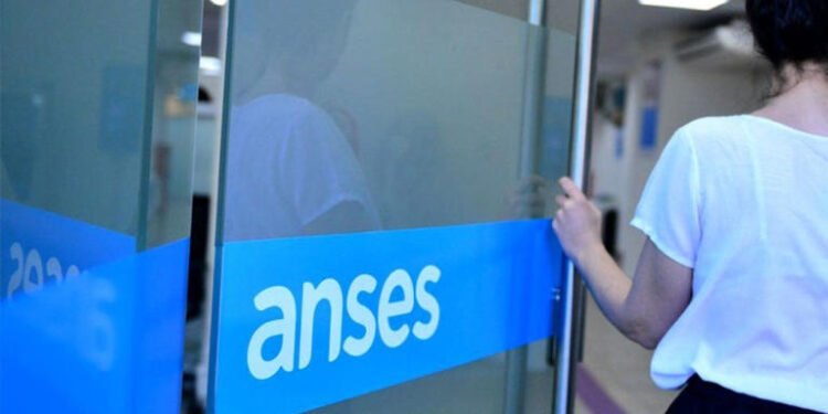 Anses registró un superávit fiscal de $5,2 billones