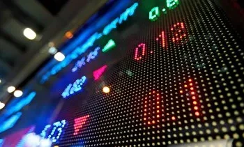 Las acciones del S&P Merval cayeron hasta 6% y el riesgo país rebotó por primera vez en nueve ruedas