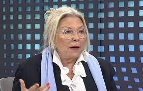 Elisa Carrió calificó de “discriminatorio y violento” el discurso de Javier Milei en Davos