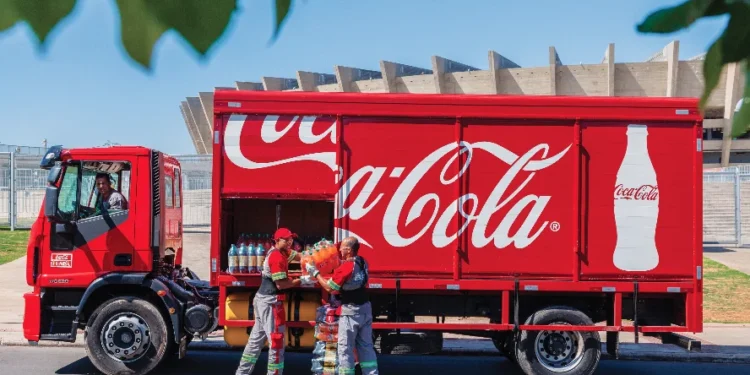 Duro golpe para Coca-Cola: retira productos por exceso de clorato