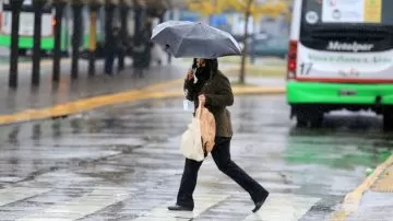 Jorge Macri supervisó el operativo de emergencia por las intensas ráfagas y tormentas en CABA