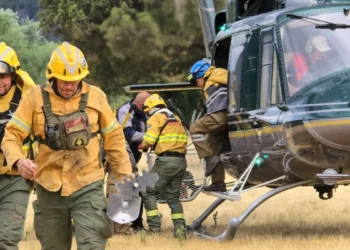 La Ministra de seguridad Patricia Bullrich llegó a la zona para monitorear el operativo de lucha contra el fuego