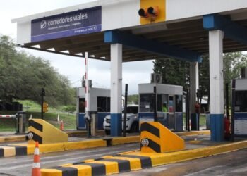 El Gobierno anunció la privatización de Corredores Viales