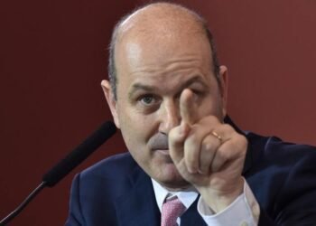 Disponen que las empresas ya no estarán obligadas a hacer aportes a las cámaras