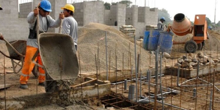 Suba del 2,3% en costos de construcción en febrero, debido a materiales y salarios