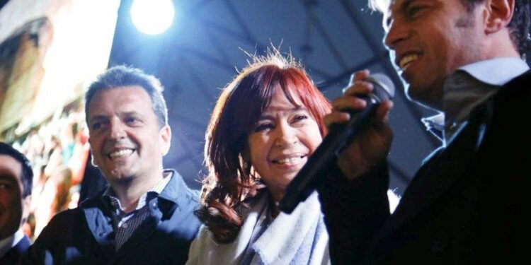 Axel Kicillof decidió avanzar solo, suspende las PASO y se aleja de CFK y Massa