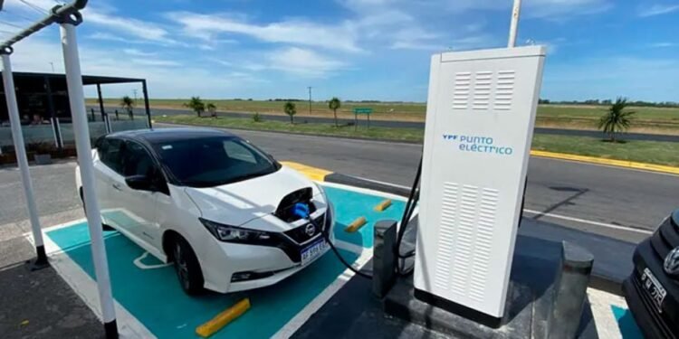 Importación de autos híbridos y eléctricos: modelos dentro del cupo aprobado