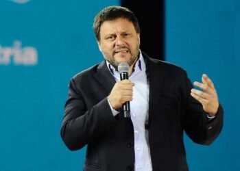 Ciudad en disputa: Santoro lidera la ofensiva peronista
