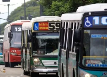 Amenaza de la UTA: Paro de colectivos va