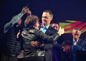 Legislativas en CABA: Milei con Adorni