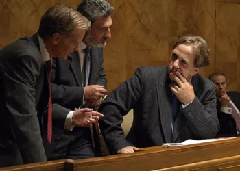 Corte Suprema asume defensa en causas propias