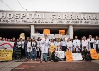 Hospital Garrahan: Paro crece