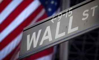 Mercado mira el dólar: alertas desde julio