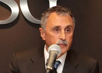 Ministro de Salud Lugones, bajo imputación