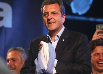 “Candidatura Massa: atada a unidad peronista.”