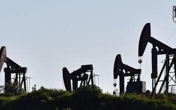 Disparo del petróleo y caída bursátil en Europa/Asia.