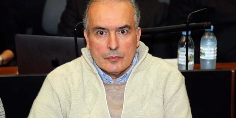 López se entrega en Comodoro Py por Causa Vialidad.