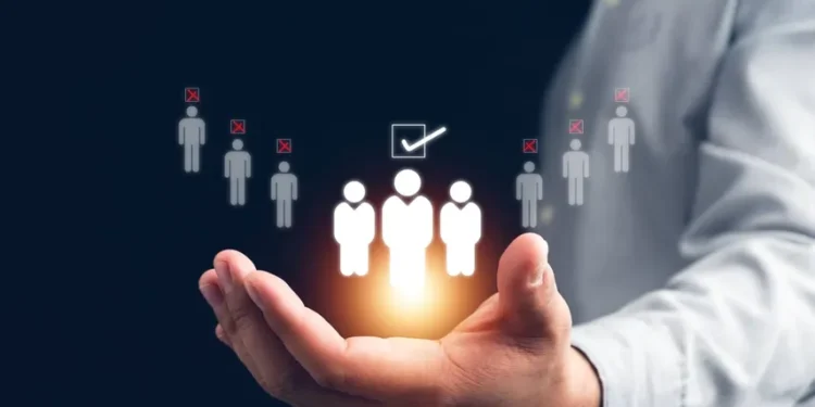 Subida de empleo en EEUU alivia presión sobre la Fed.