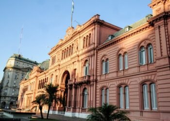 Semana de fuego en Casa Rosada: Elecciones, súper poderes y Congreso
