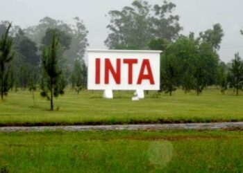 Gobierno oficializa recambio de autoridades en INTA reformado.