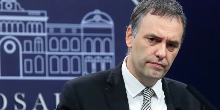 Manuel Adorni: Villarruel “no es parte del proyecto y no importa”.