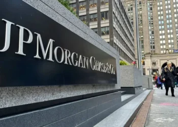 JP Morgan ve 5,5% de crecimiento y recomienda invertir en Argentina con Milei.