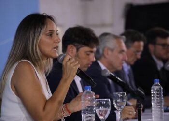 AySA: Galmarini critica al Gobierno por el vaciamiento.