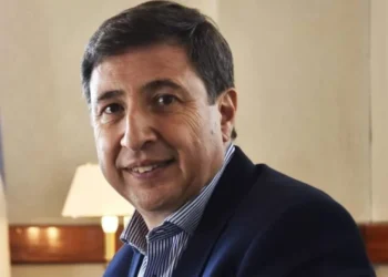 Veto de Milei, un “error absurdo” dice Arroyo.