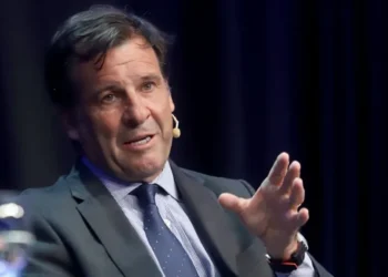 Gobierno cierra Secretaría Pyme en plena crisis, renuncia titular.