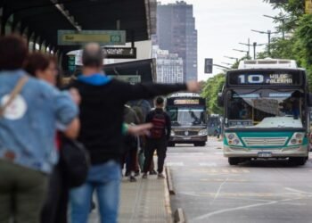 Adiós a la CNRT: Caputo gana influencia.