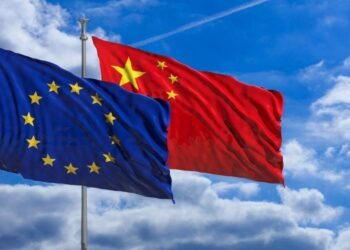 Dos bancos europeos, vetados en China por sanciones.
