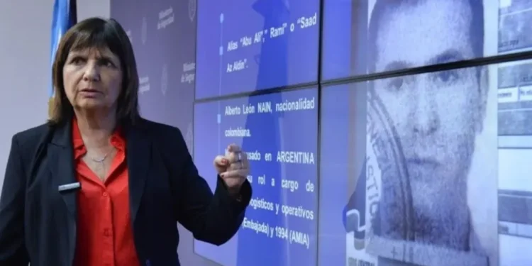 Patricia Bullrich: nuevo sistema para acceder a celulares criminales.