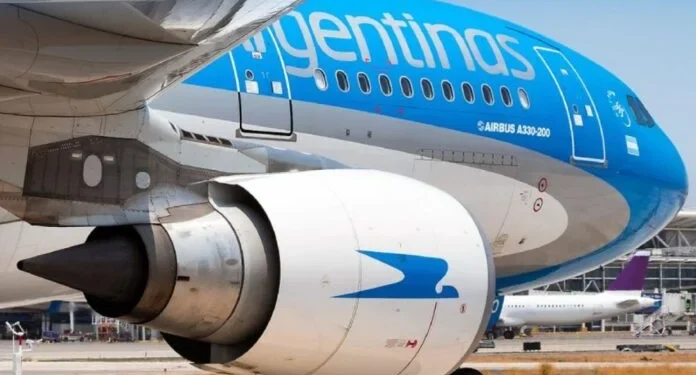 Aerolíneas: Paro de controladores impacta 71 servicios.