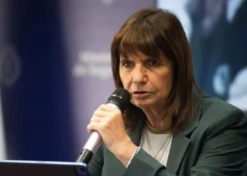 Distancia entre Bullrich y Milei