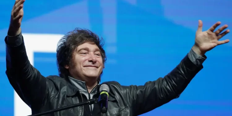 Javier Milei desafía al peronismo frente a 1.500.