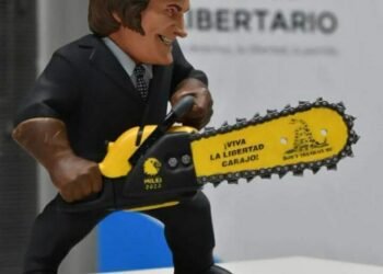 Superávit fiscal: Gobierno debe ajustar más por menores retenciones.