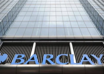 Barclays analiza la economía de Milei: Éxitos y fallos.