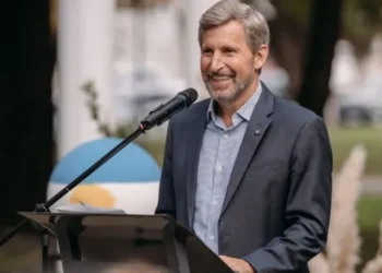 Frigerio a Milei: “No es un cheque en blanco”.