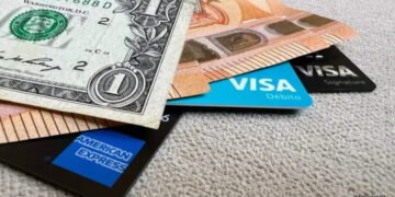 Consumos en dólares en el exterior: La opción sin recargos.