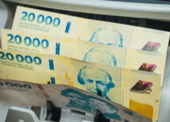 ¿Qué monto depositar para obtener $43.000 con plazo fijo?