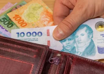 Salario pretendido frena su suba: primera caída mensual en Bumeran.