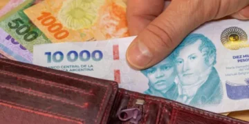 Salario pretendido frena su suba: primera caída mensual en Bumeran.