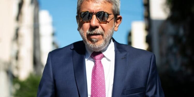 Fernández sobre Milei: “Benefician a empresas, el pueblo no come”.