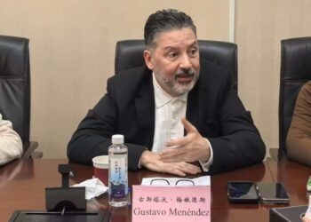 Mesa de trabajo con la academia china de ciencias sociales, principal centro de pensamiento de la república popular